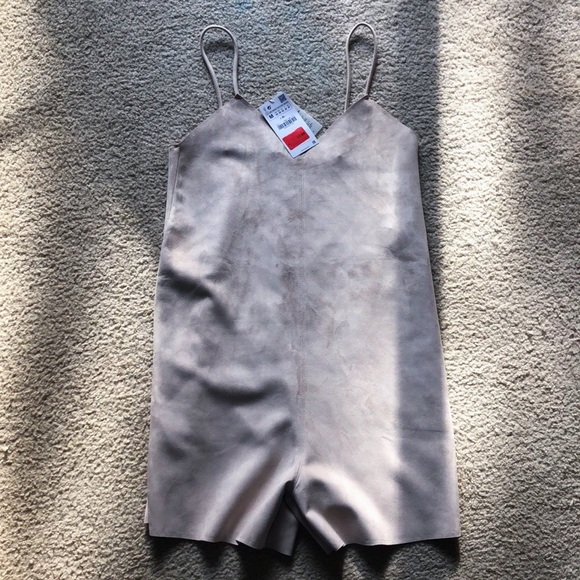 Zara Other - Velvet Romper